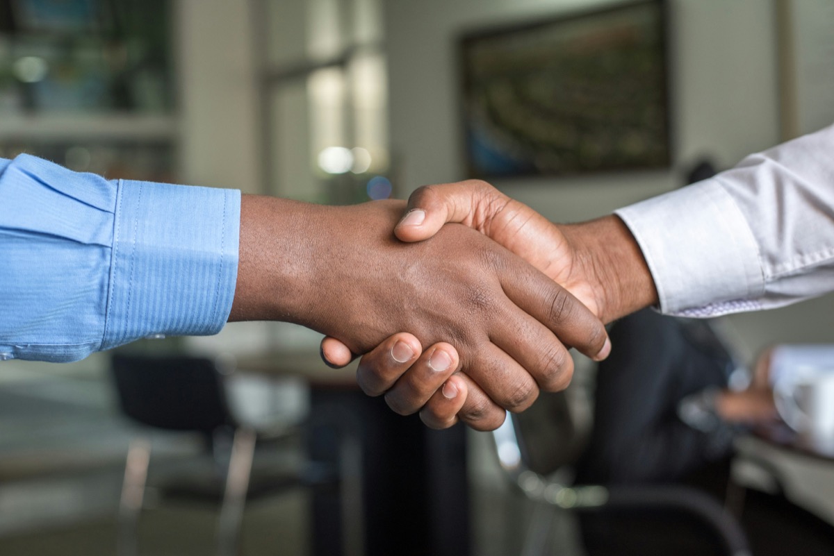 HOW TO BUILD YOUR US NETWORK FROM EUROPE? (BUSINESS SCHOOL CLUBS, ALUMNI.)